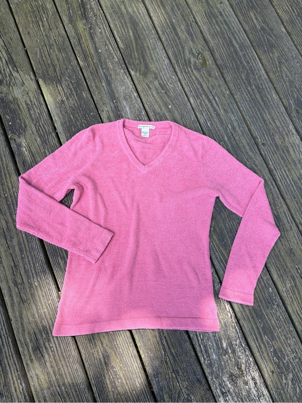2 Exofficio Cozy V-Neck Sweaters - Picture 2 of 9
